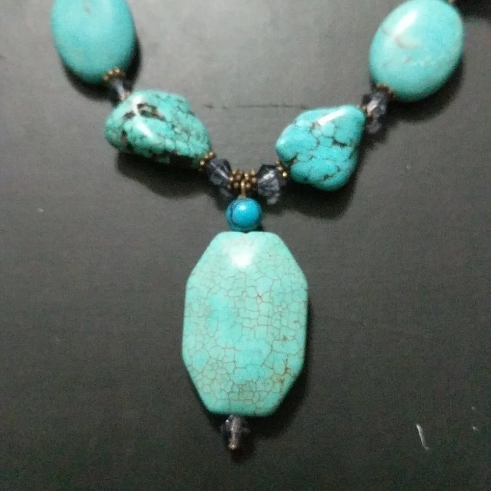 Silver Tone Faux Turquoise Blue Swarovski Crystal Beaded Statement Necklace